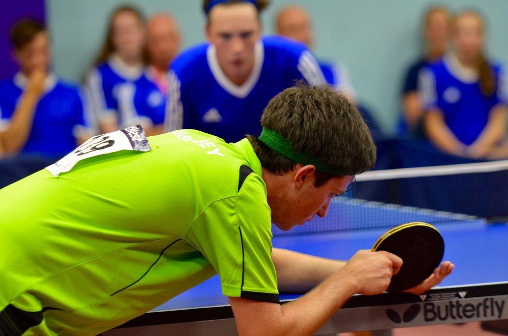 banda deportiva para jugar al ping pong